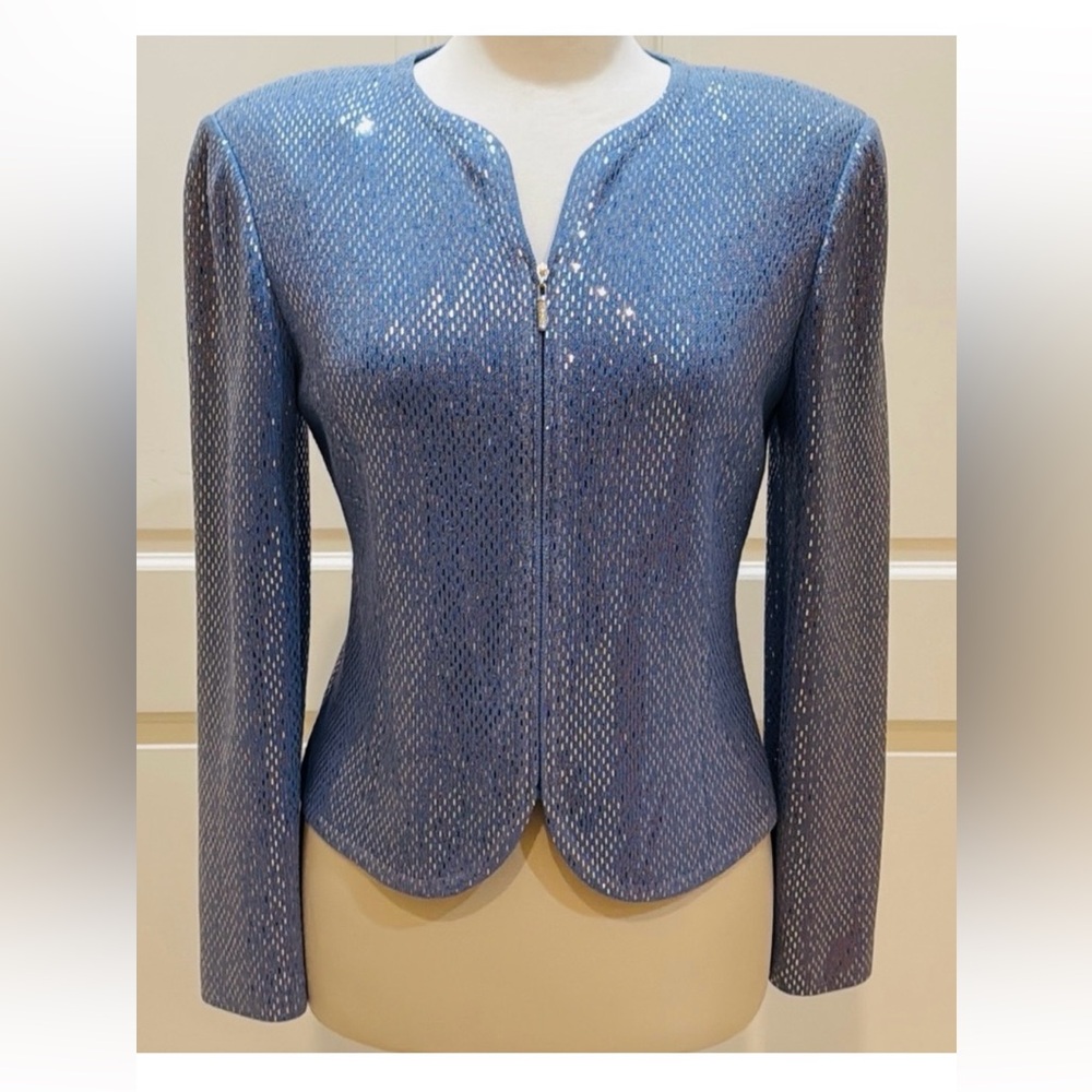 St. John ladies jacket size 6 price is firm silver accents